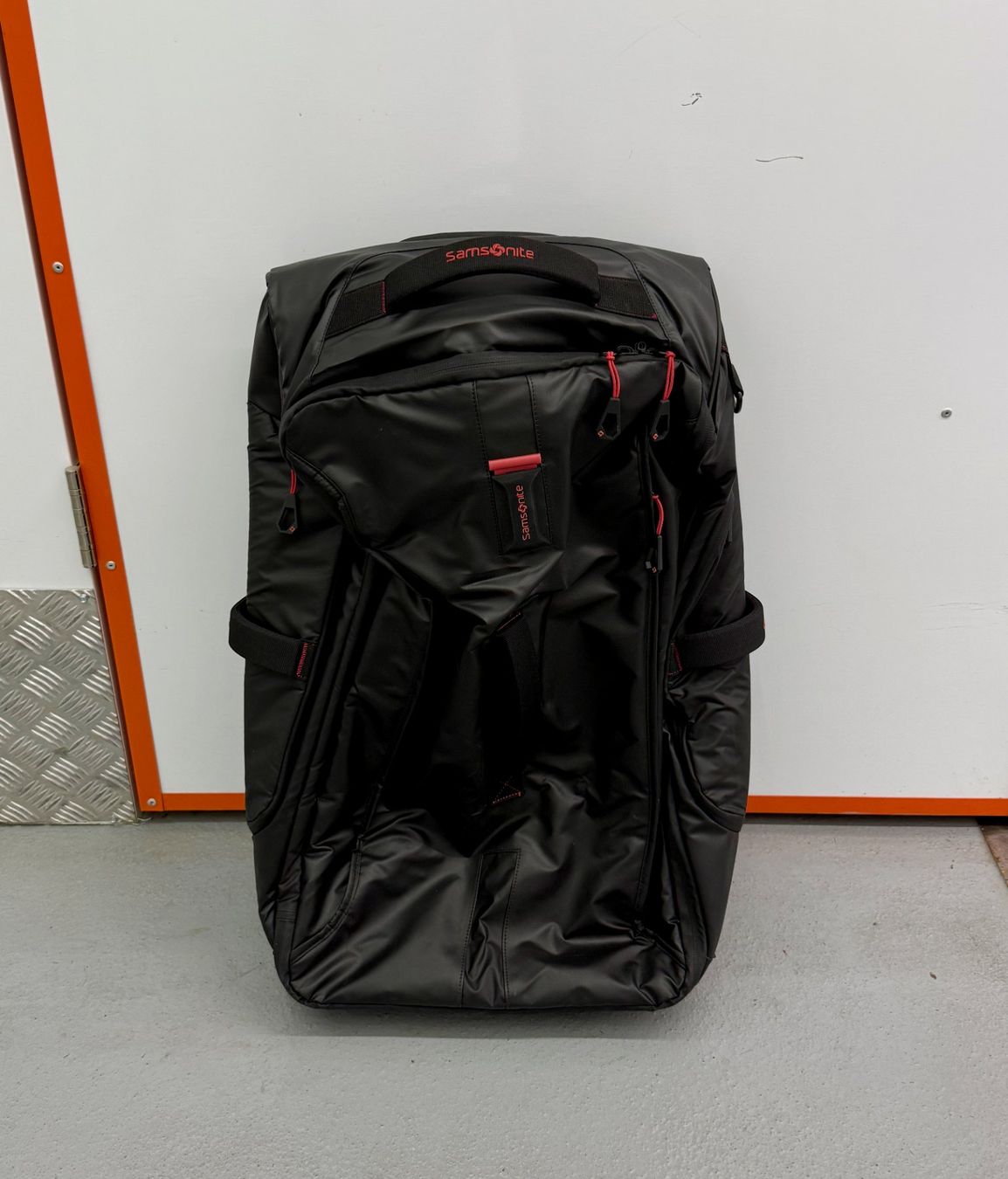 Samsonite Valigie: Valise a roulettes Samsonite Paradriver Light – Usato da Chêne-Bourg venduto da andrel42