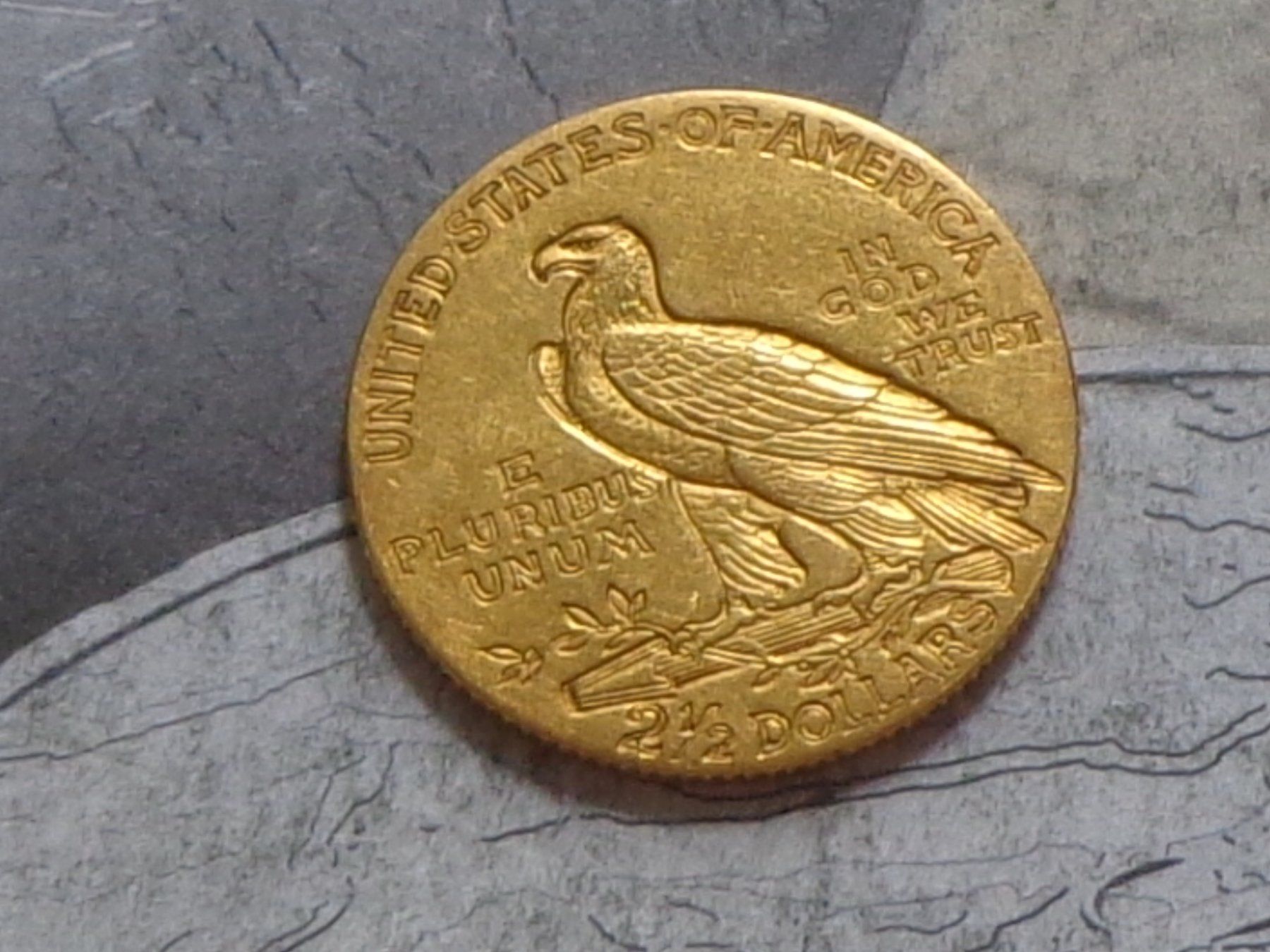 Tutti le monete: USA 2 1/2 Dollars 1915 "Indian Head . Quarter Eagle" – Usato da Pully venduto da UCA01 1