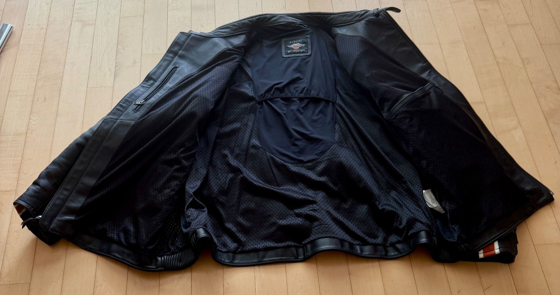 Harley-Davidson Vestes: Harley-Davidson Lederjacke, Grösse 4XL – D'occasion à Aarburg par Hbpwa 2