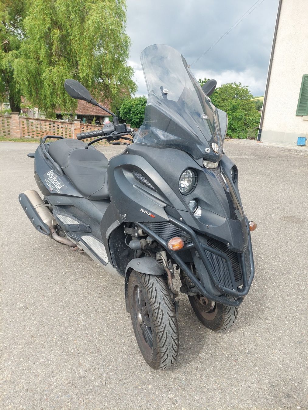 Gilera A tre ruote: Gilera Fuoco 500 3Rad Roller baugleich Piaggio MP3 – Usato da Schleitheim venduto da ZieglerMotoRecycling 4