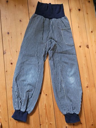 WIL what I like Hosen 8-9 jährig, robust