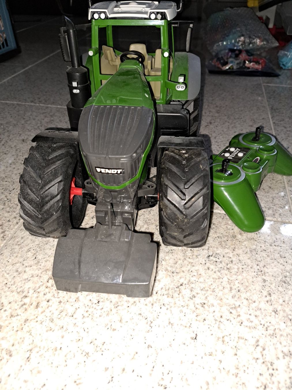 Fendt Spielzeuge: RC Traktor Fendt GRender – Gebraucht aus Niederrohrdorf von ThomJ73 1