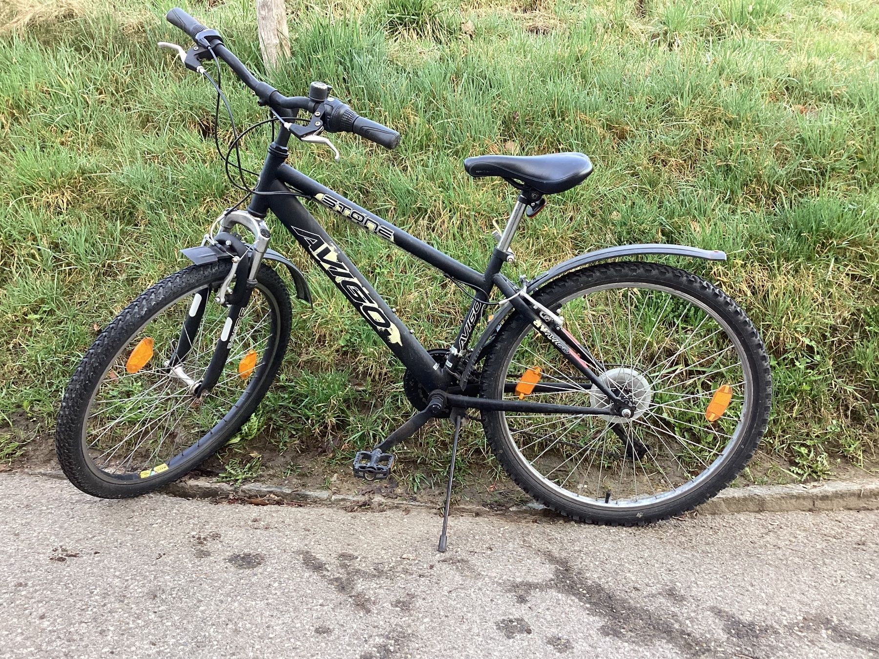 Vélos: Avigo Mountainbike "Stone" – D'occasion à Kehrsatz par sodiesunddas