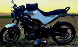 Moto Husqvarna Vitpilen 401 