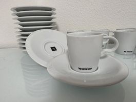 12 Original Nespresso "Espresso" Tassen mit Untertellern