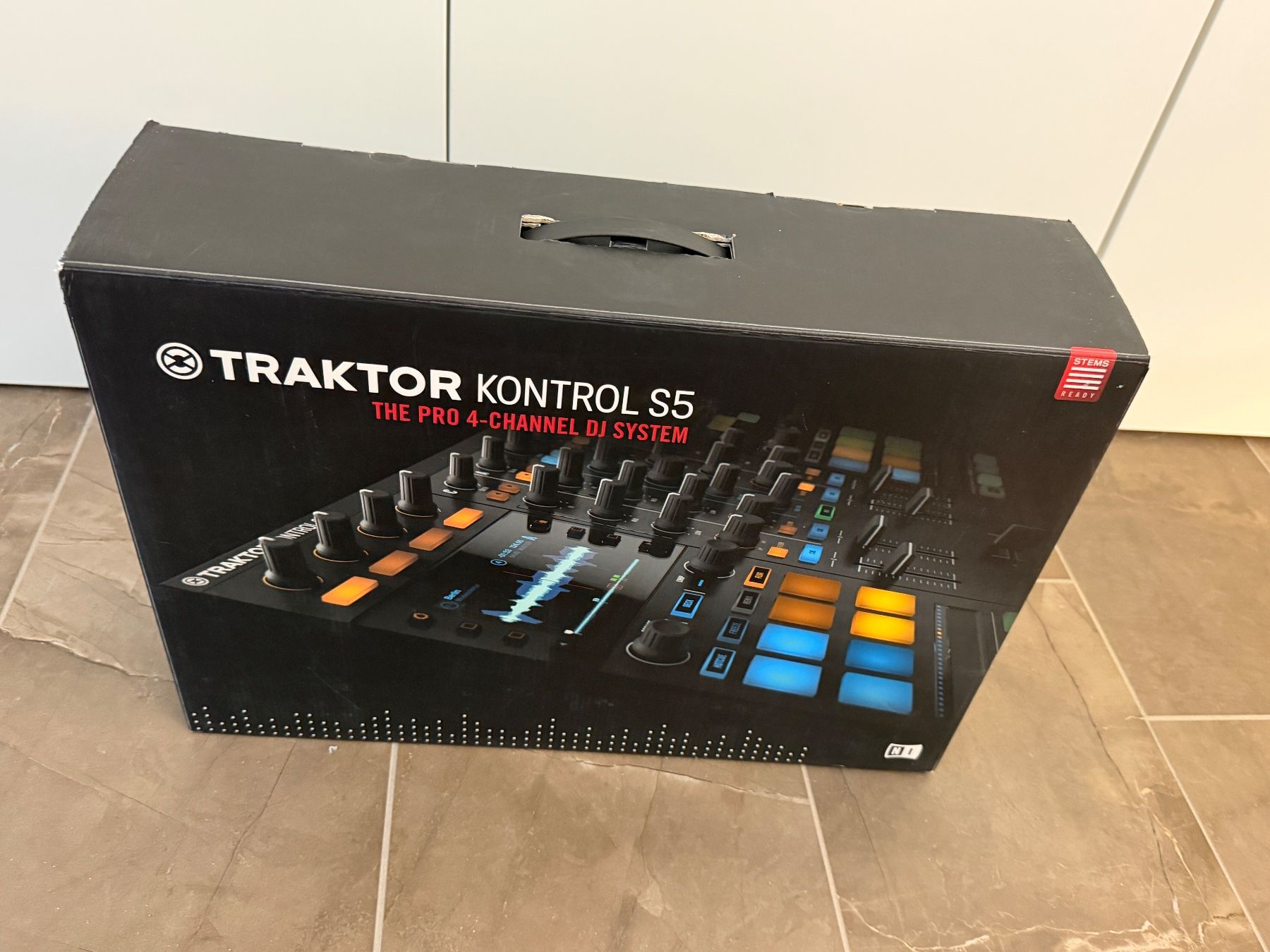 Traktor Console di mixaggio: Traktor Kontrol S5 DJ Controller | TOP-Zustand – Usato da Zürich venduto da MarCat01 1