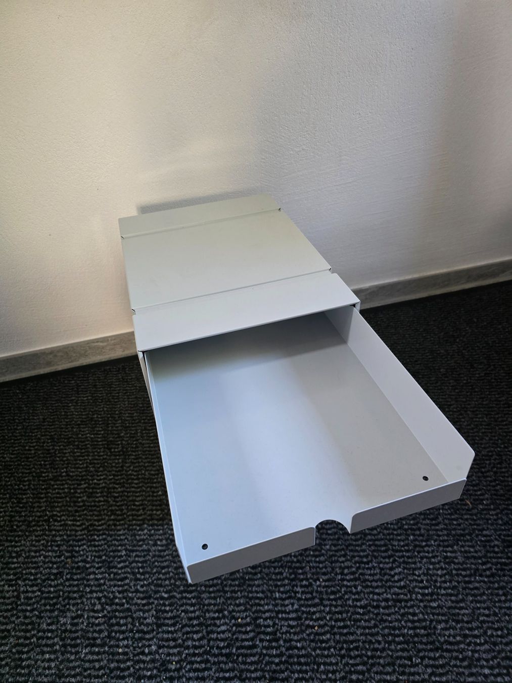 USM Sistemi di archiviazione: 2x USM Inos Box (5 Schubladen) – Usato da Schiers venduto da Flury19 1