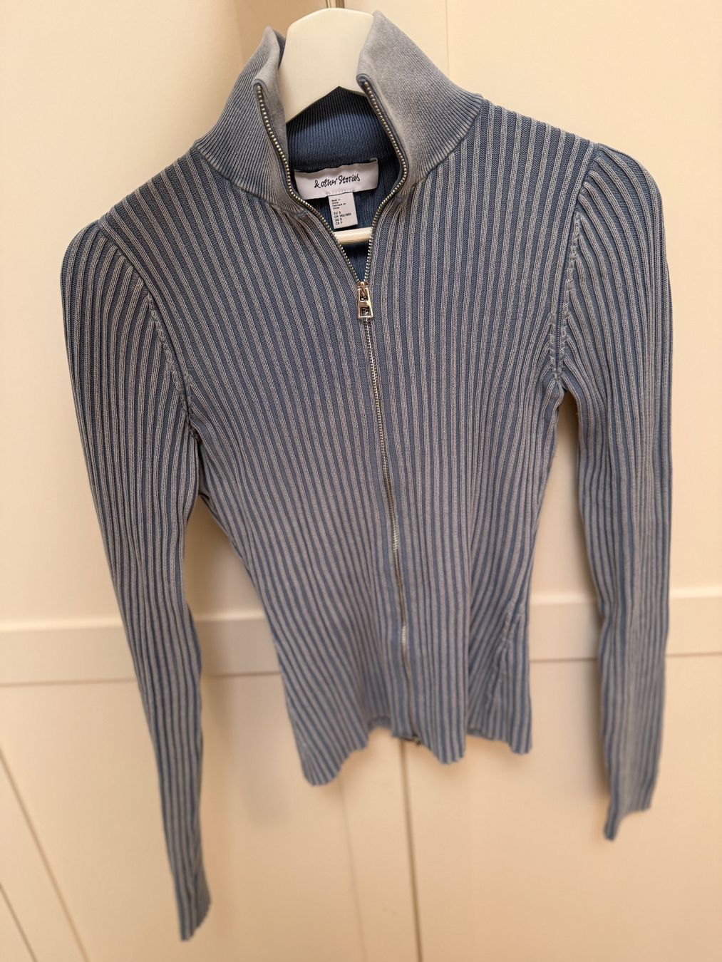 Other Stories Giacche: Zip-Jacke / Pullover von & Other Stories – Nuovo (secondo la descrizione) da St.Gallen venduto da emm_9ydh