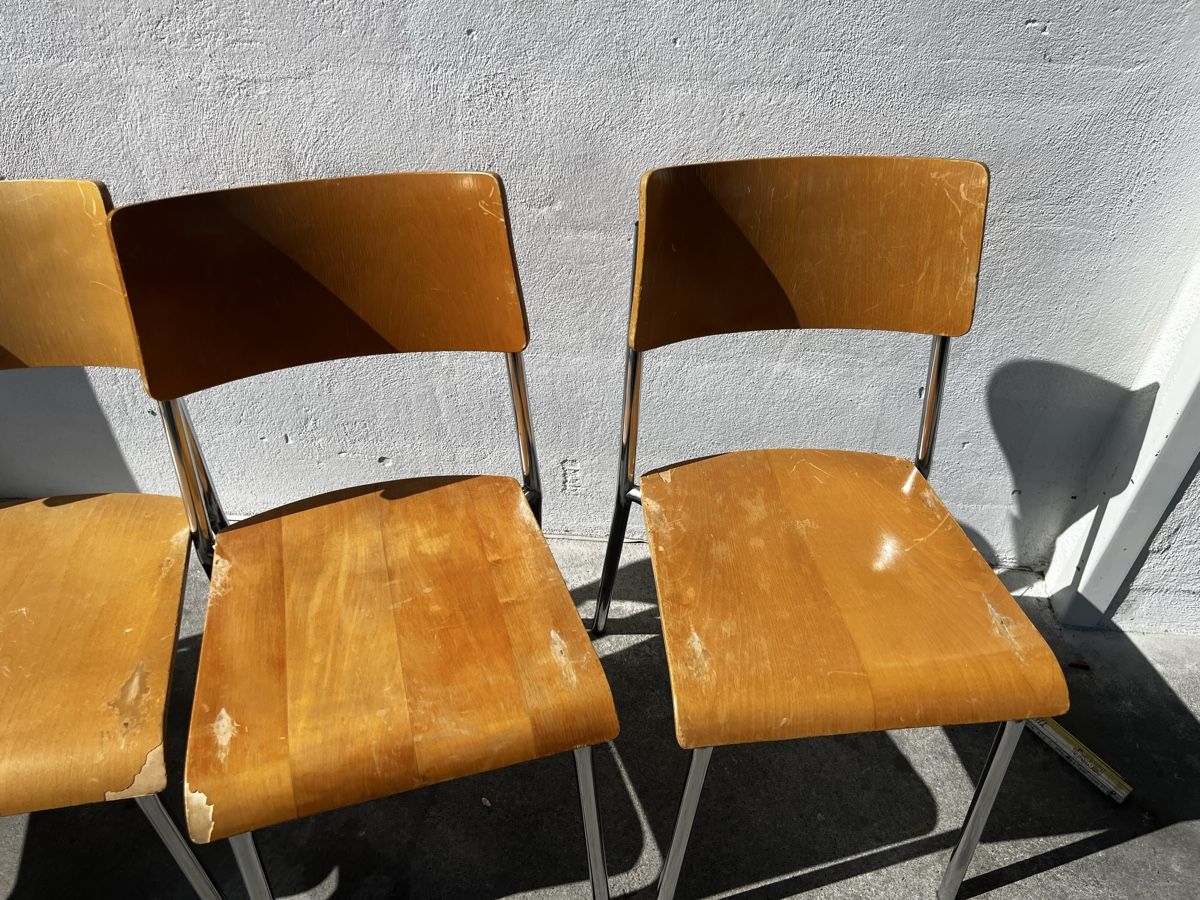 Horgen Glarus Sedie: 4er Set Stapelstühle Horgen Glarus Beizenstühle – Usato da Bern venduto da fotolog111 4