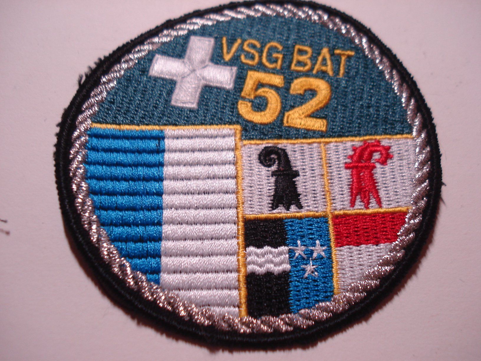 Schweizer Armee Plaketten & Abzeichen: Badge Schweizer Armee, VSG Bat 52 – Gebraucht aus Niederwil AG von morostahu