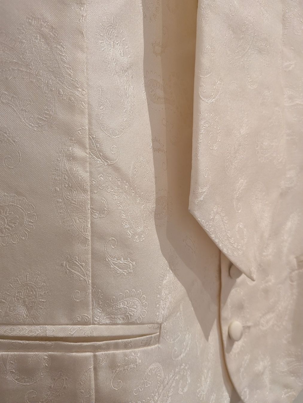 Gilet & Giacche: Gilets de mariage – Usato da St-Aubin-Sauges venduto da pafpif 2