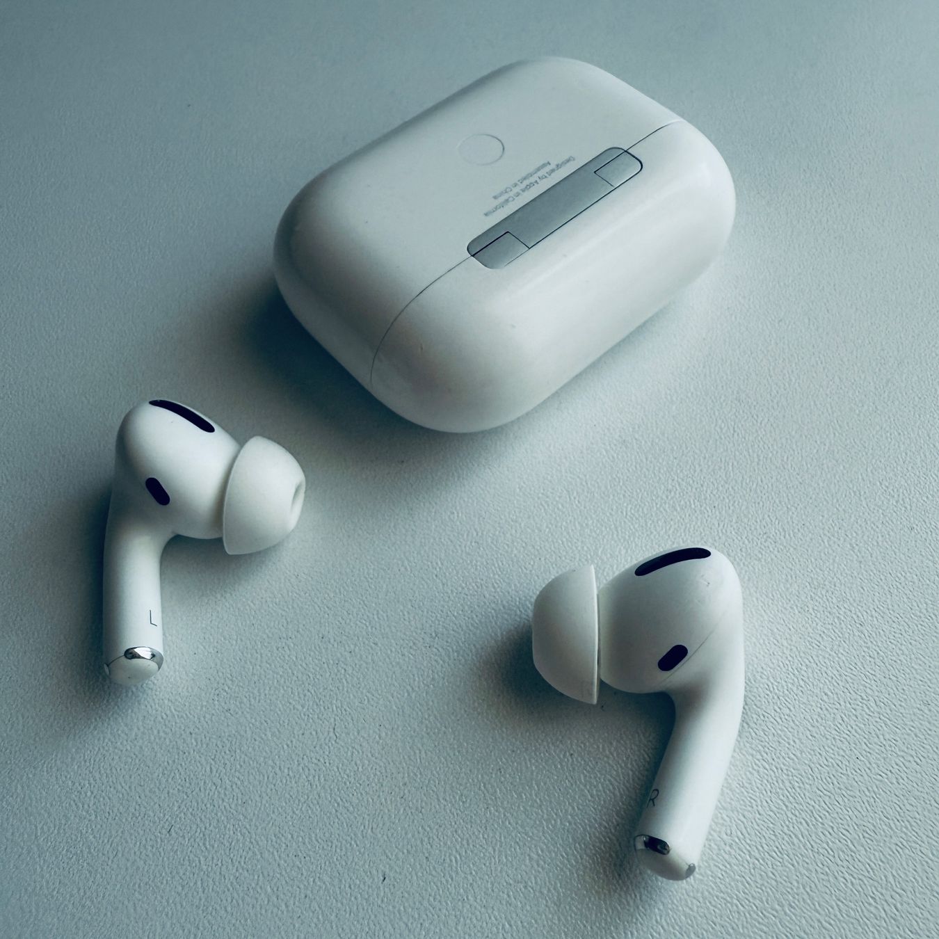 Apple Cuffie: Original Apple AirPods Pro 1 Gen. mit Wireless Case – Usato da Basel venduto da MY.AIRPODS.SHOP 6