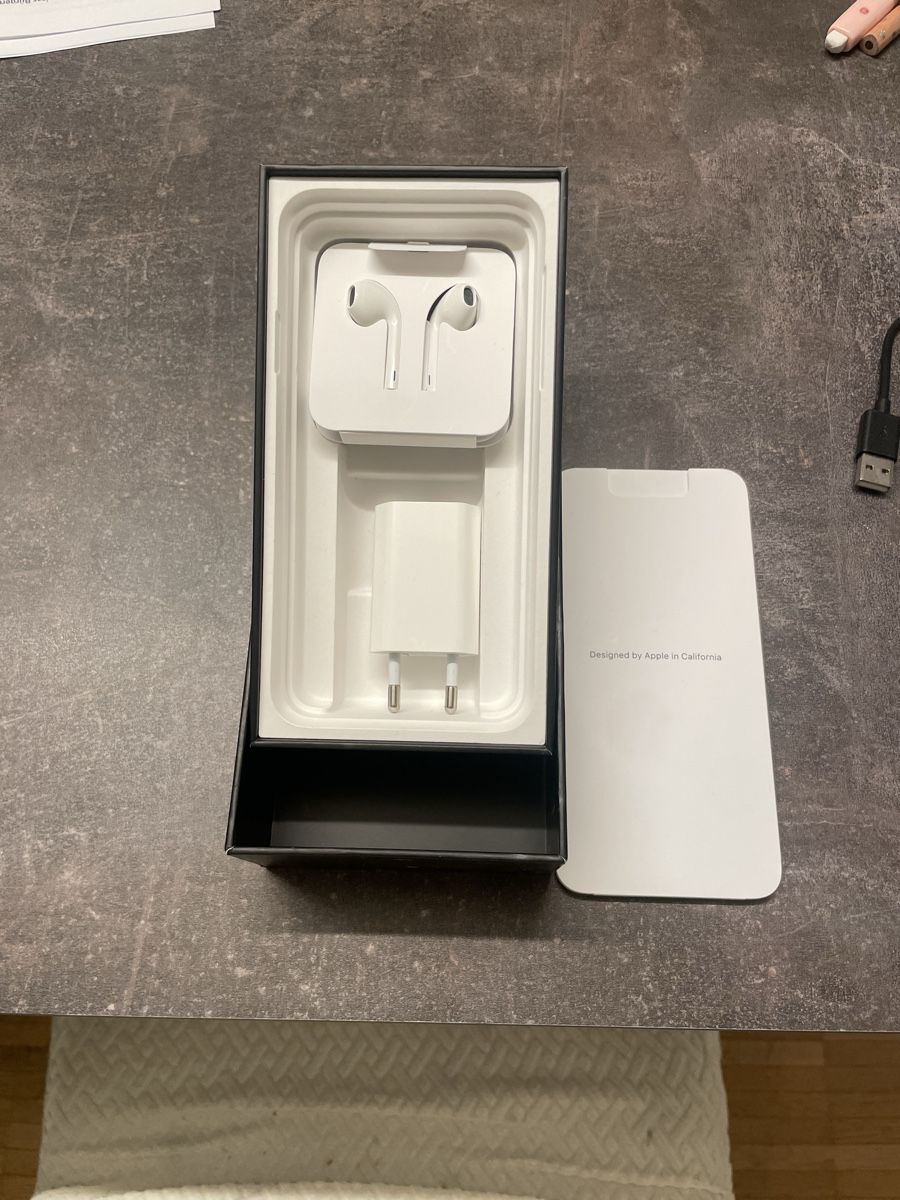 Apple Telefoni cellulari / Smartphones: Zubehör zu iPhone 11 Pro Max Midnight Green – Usato da Wettingen venduto da Serk 2