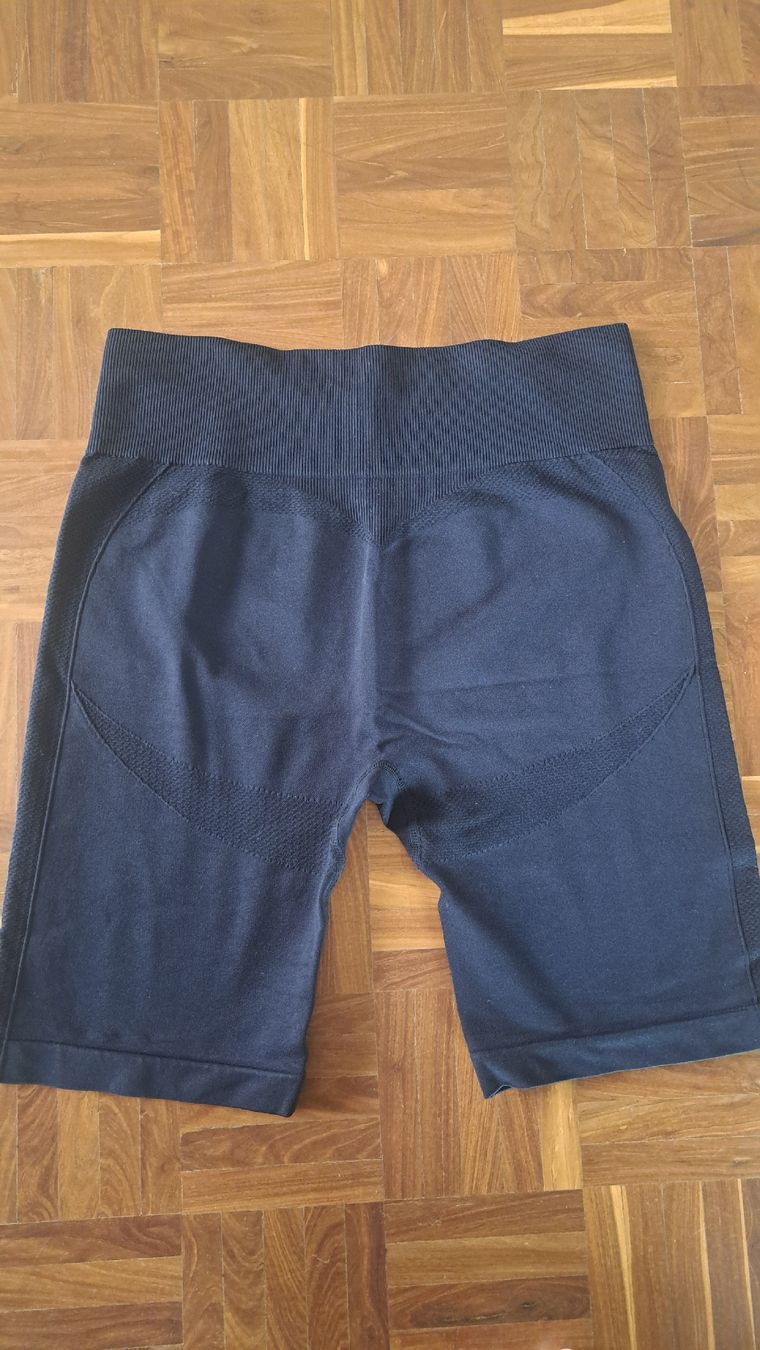 Leggings: PeachyPassion Shorts Gr. L – Gebraucht aus Baar von L.isa28 1