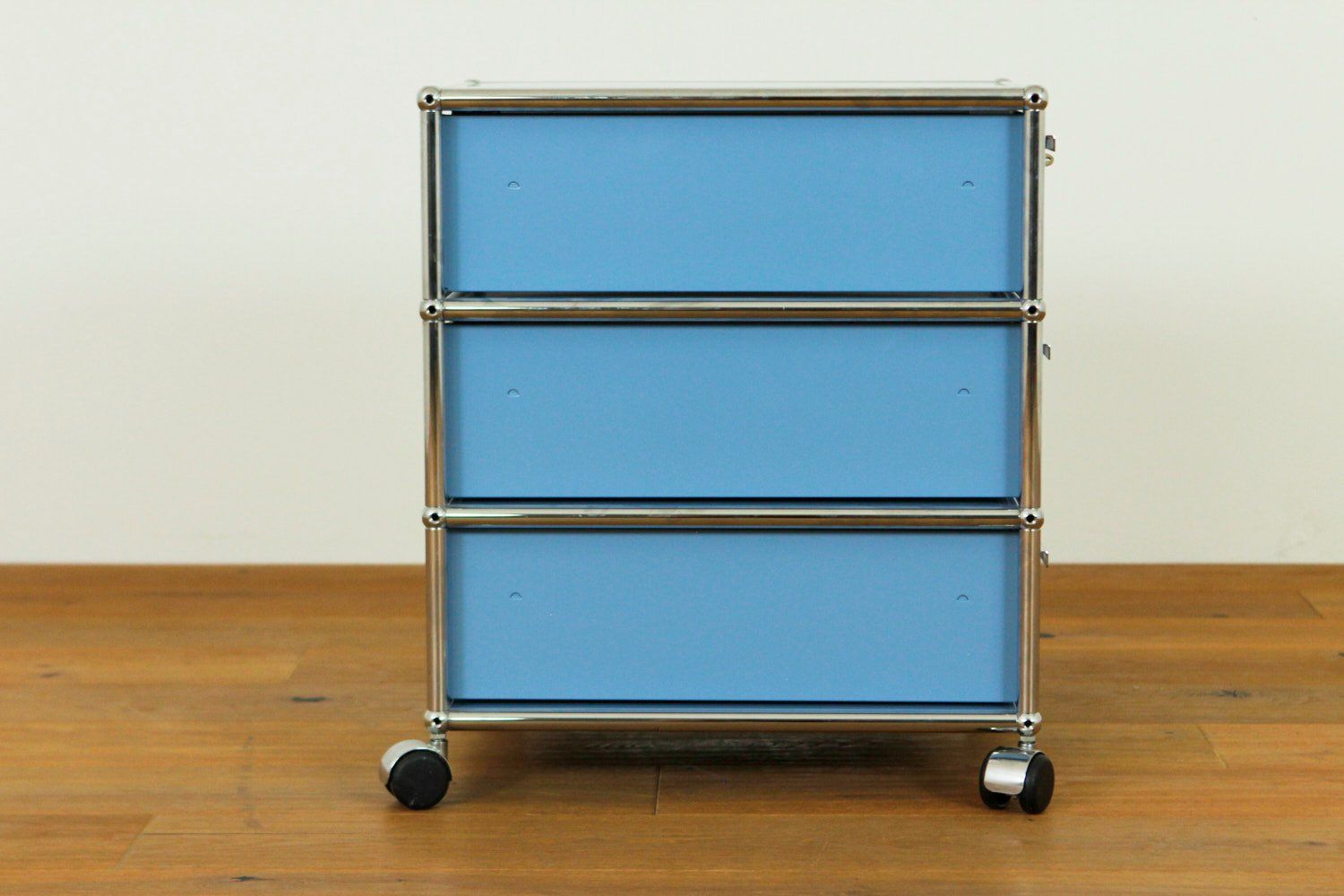 USM Banconi: USM Haller Rollkorpus // UPCYCLED // NEUE FARBEN – Nuovo (secondo la descrizione) da Affoltern am Albis venduto da StudioStandard 4