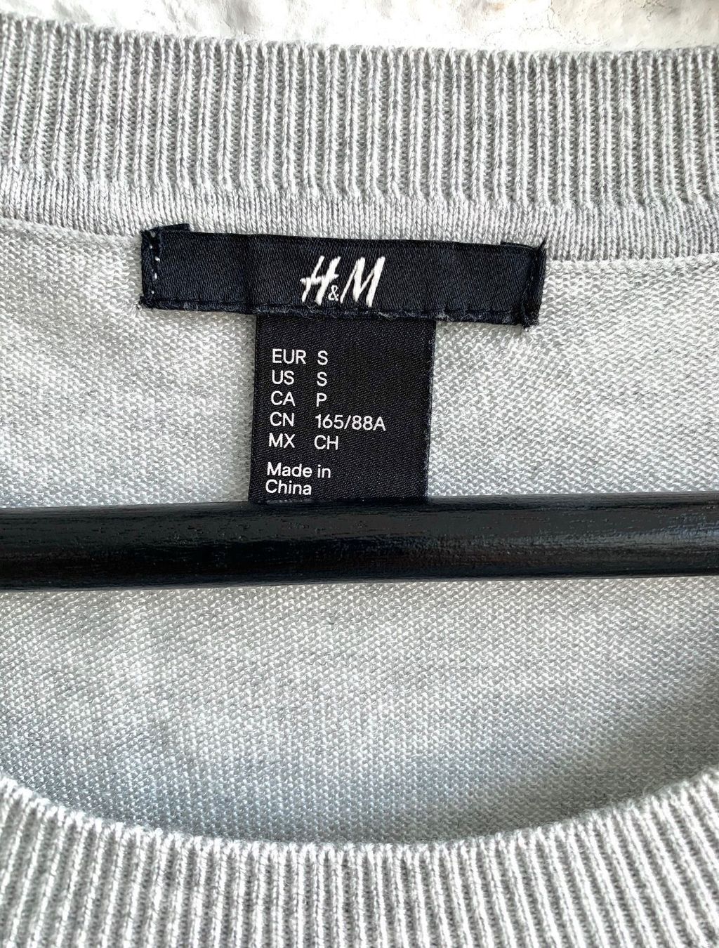H&M Maglioni & Felpe: Pullover mit Pailetten von H&M – Usato da Bern venduto da Fraeuleinhonig 4