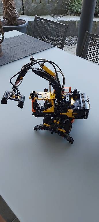 Lego Jouets: Bagger Volvo EW160E 42053 – D'occasion à Nottwil par abduss