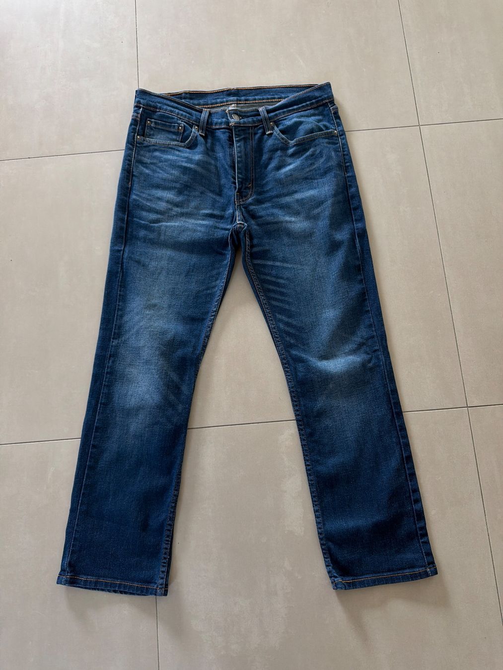 Levi's Jeans: Levis 514 Herrenjeans w33 L30 – Nuovo (secondo la descrizione) da St. Margrethen SG venduto da Leila026