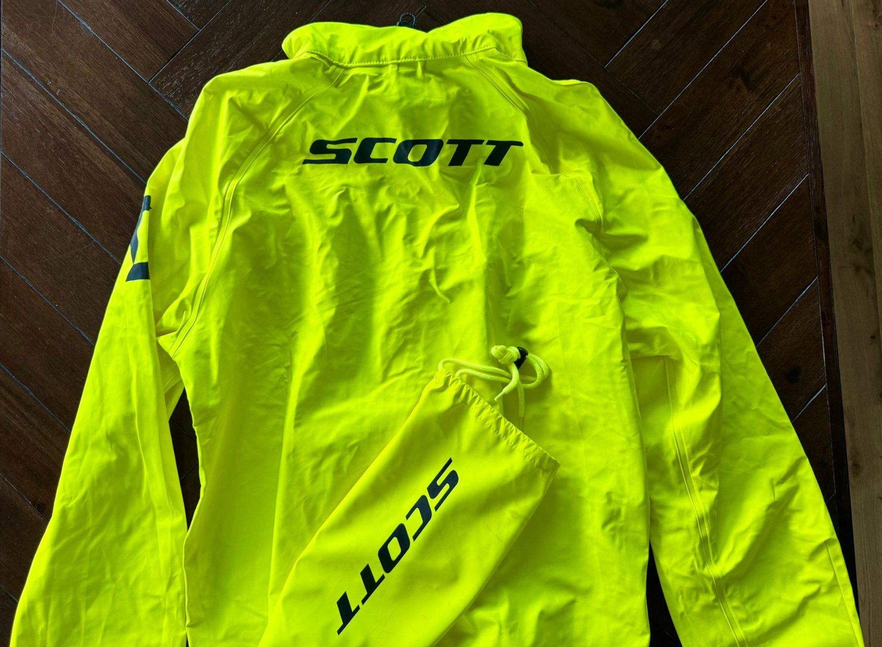 Scott Giacche: Regenjacke Scott ergonomics pro Grösse M – Usato da Ibach venduto da Mythenchiller 1