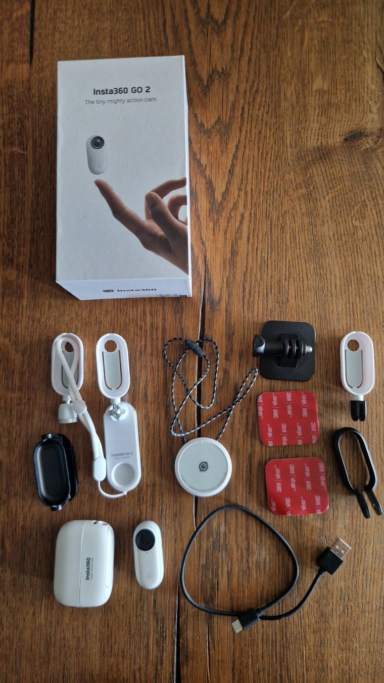 Insta360 Action Cam: Insta360 Go 2 64GB mit div. Zubehör – Gebraucht aus Uznach von Nuala14