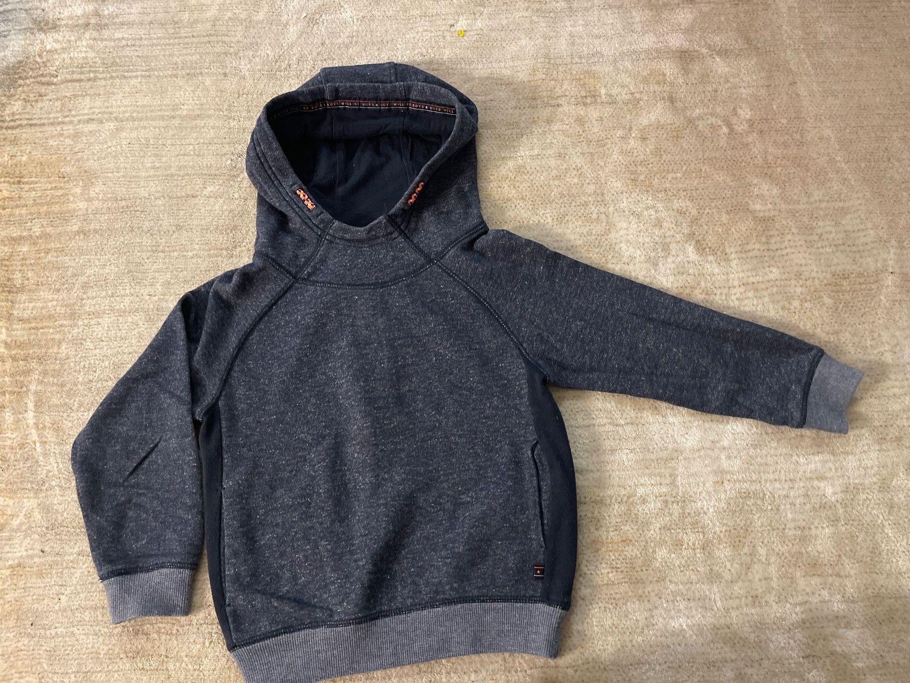 Maglioni & Felpe: Kinderkleiderpaket : 3 warme Pullover + 3 Mützen & Schal, Gr – Usato da Zug venduto da Jm2005 3