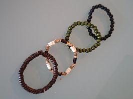 4 schöne Armbänder Neuwertig