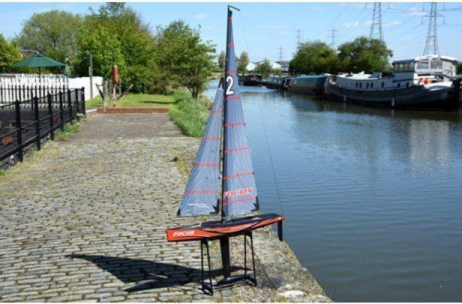 Modellismo RC: Segelschiff Focus 2 Komplettset NEU – Nuovo e nell'imballaggio originale da Horgen venduto da RcModell 3