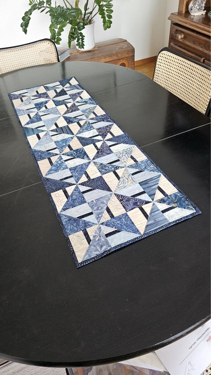 Coperte: Patchwork- Quilt - Chemin de table – Nuovo (secondo la descrizione) da La Chaux-de-Fonds venduto da NathalieM07 2