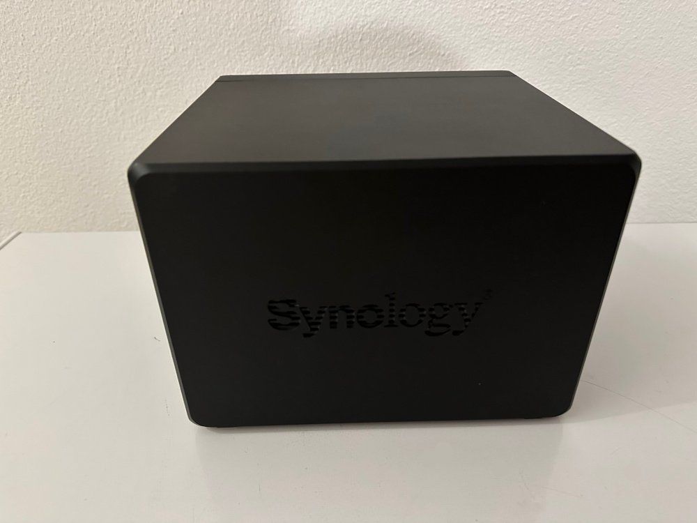 Synology Server: Synology DiskStation DS920+ | 32 TB | RAM & SSD upgrade – Gebraucht aus Locarno von  7