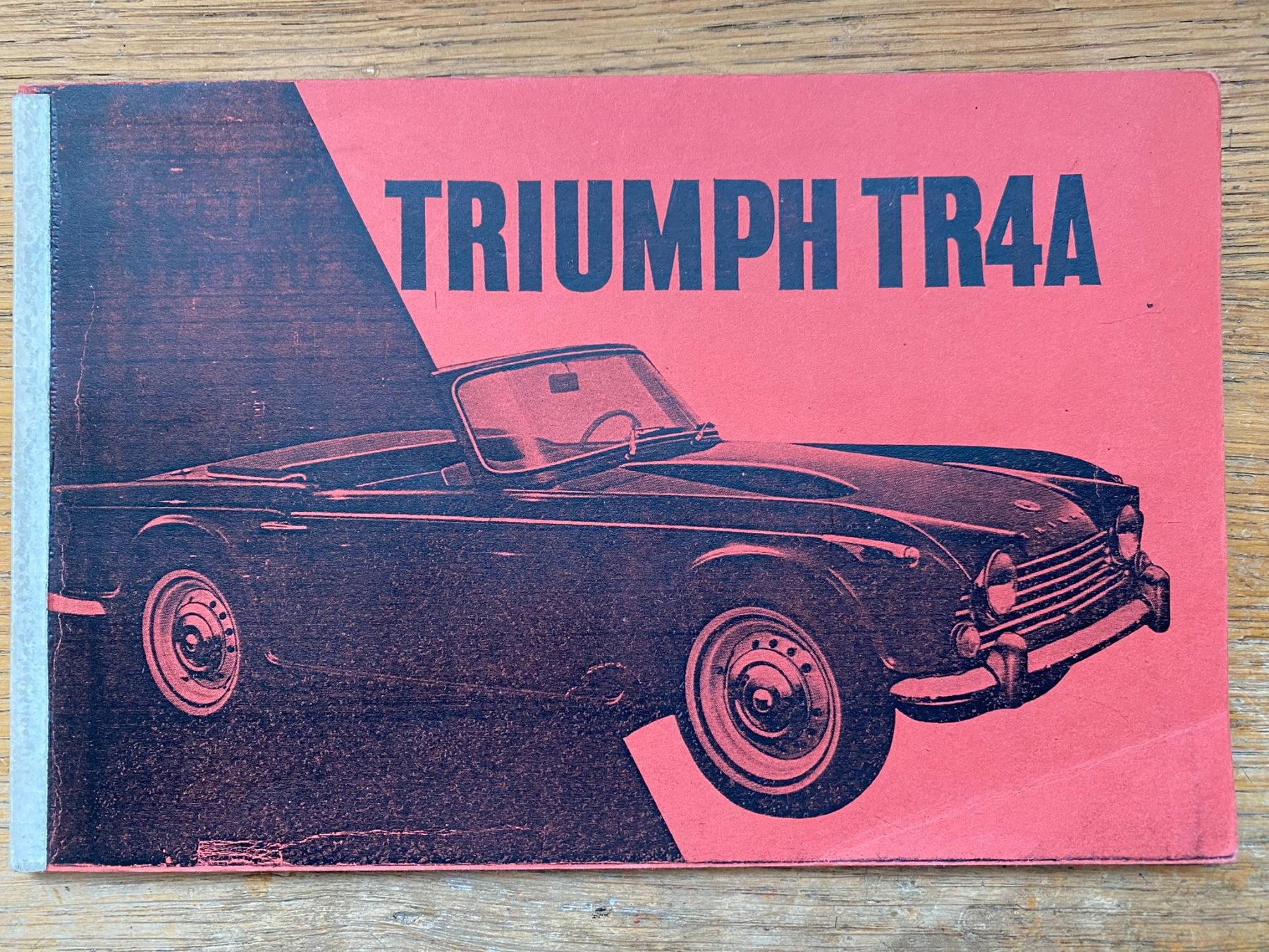 Libri: Triumph TR4A - Manuel d'entretien – Usato da Spiez venduto da Mlandcruiser