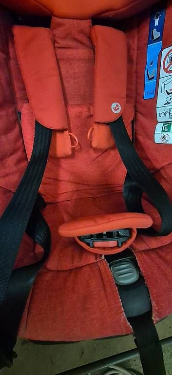 Maxi-Cosi Auto-Kindersitze: Siège auto Maxi-cosi rouge – Gebraucht aus Cartigny von Em81 3