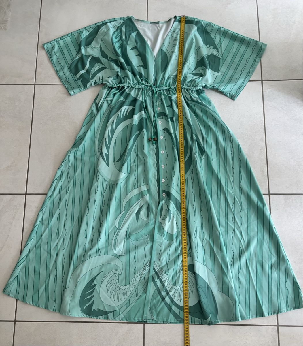 Vestiti: Kleid Gr. 42/44 – Usato da Eglisau venduto da 3flower-power3 3