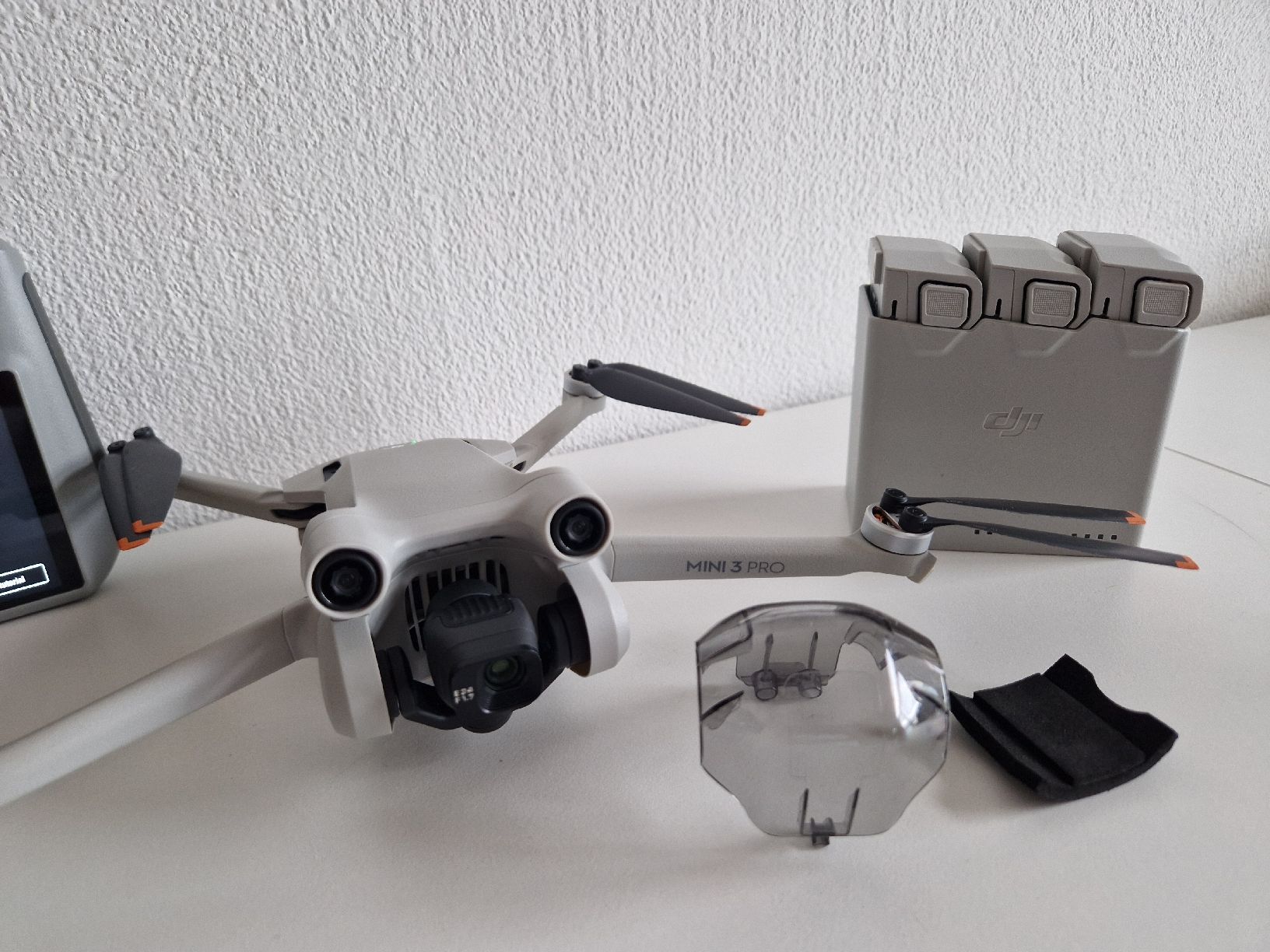 DJI RC Modellbau: DJI Mini 3 Pro. 4 Akkus, 2 Controller!! – Gebraucht aus Chur von patrrickc. 1