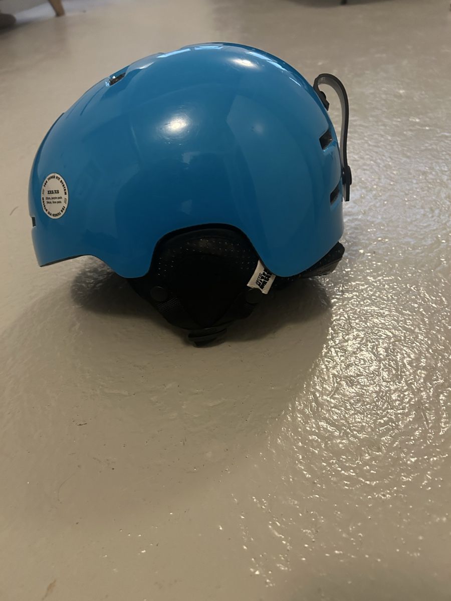 Caschi: TSG- Kinder Ski-Snowboardhelm Gr. 52-54 – Usato da Bülach venduto da thi_6bkk 2
