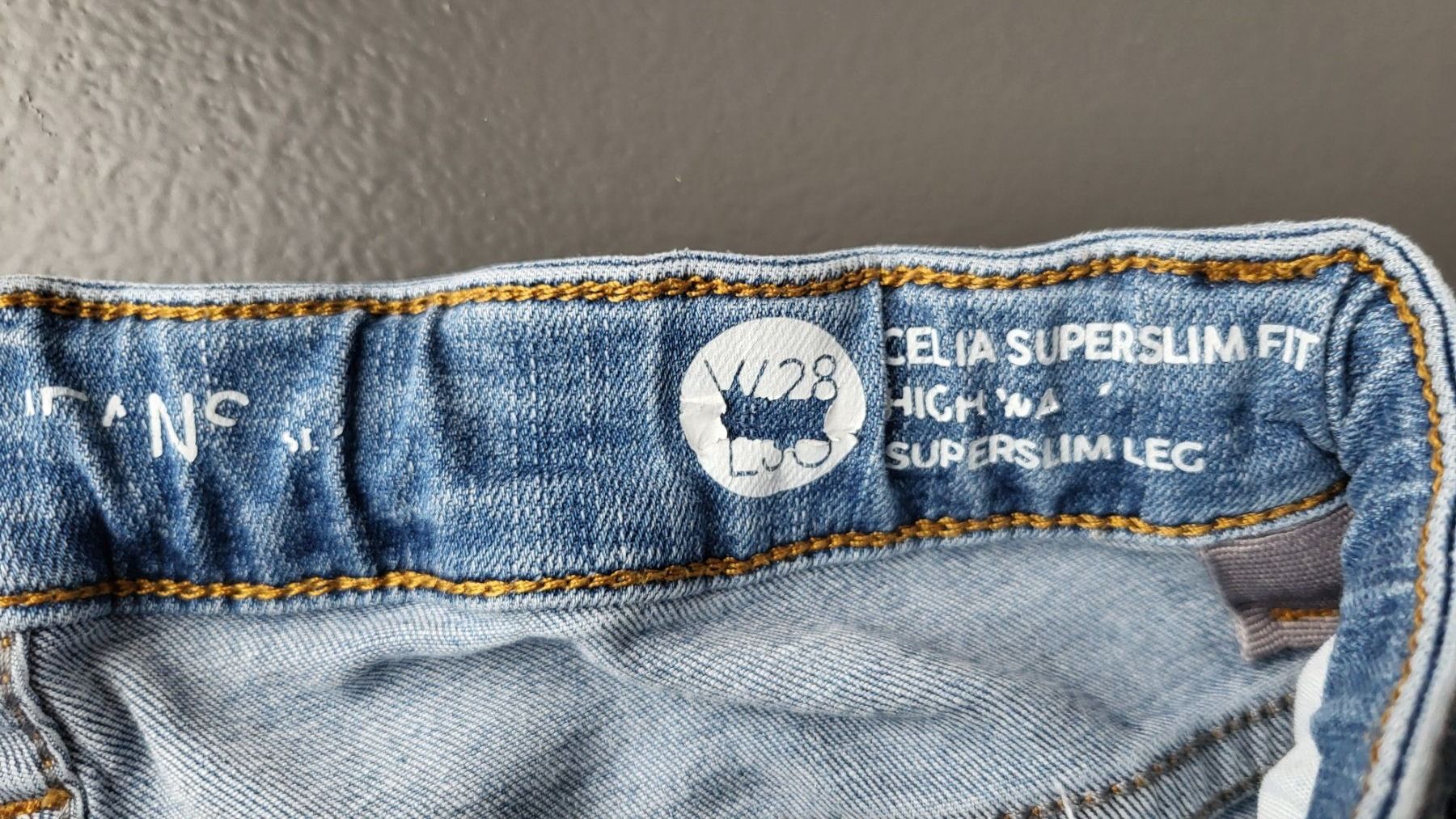 Pantaloni: Jeans Celia Super Slim Fit 28 / 30 – Usato da Zürich venduto da Sibetti 1