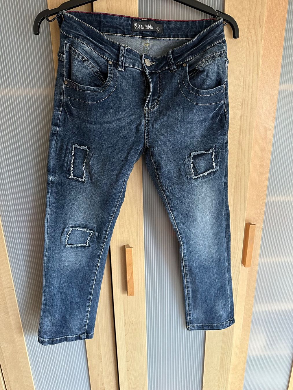 Jeans: Shorts 7/8 Multibleu taille 40 – Usato da Savagnier venduto da Pivovar2