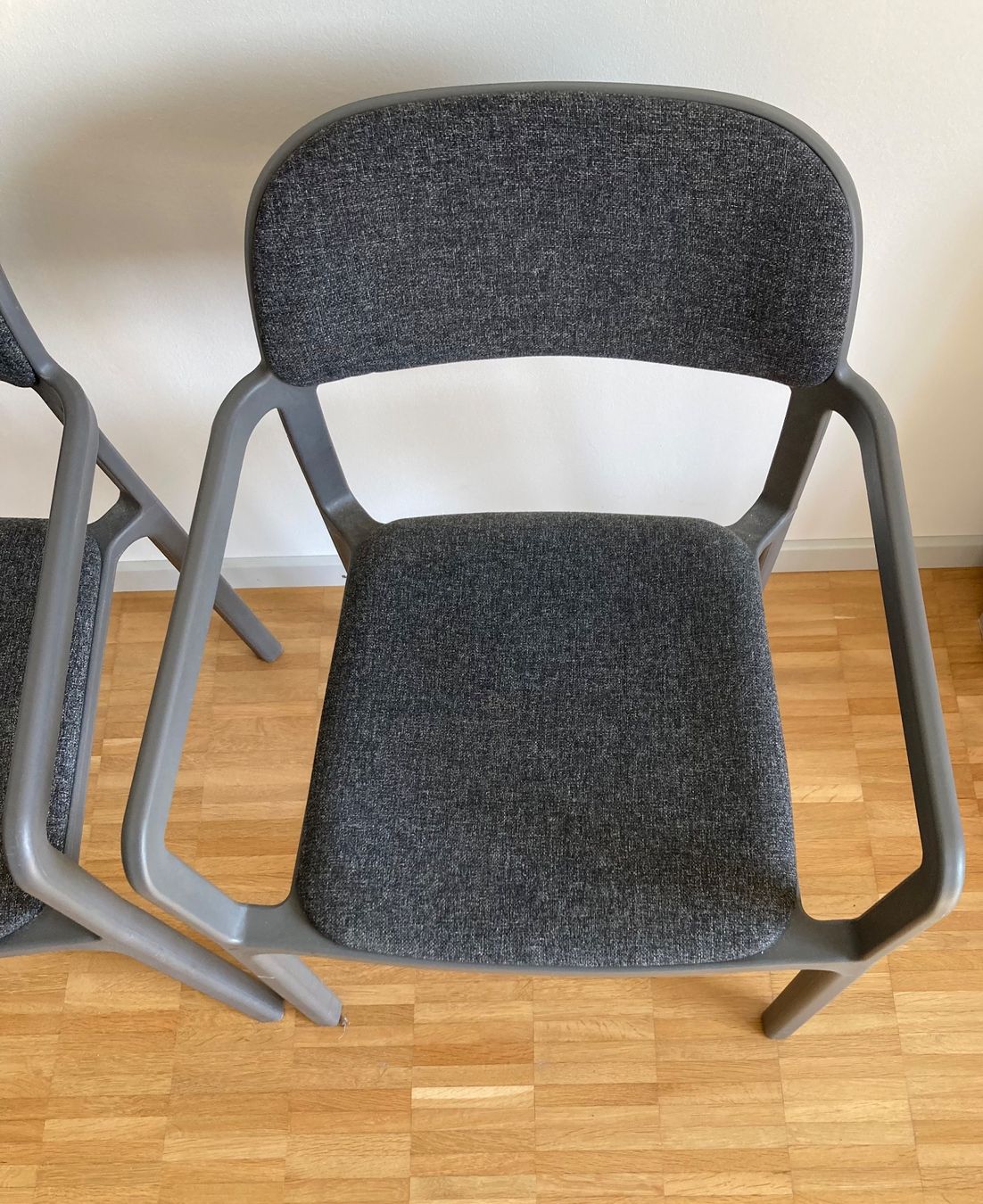Ikea Chaises: 2 Ikea Hay Ypperlig Stühle - Armlehnstühle – D'occasion à Zwingen par Kult2000 2