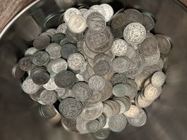 Über 2 Kilo Silbermünzen Schweizer Franken