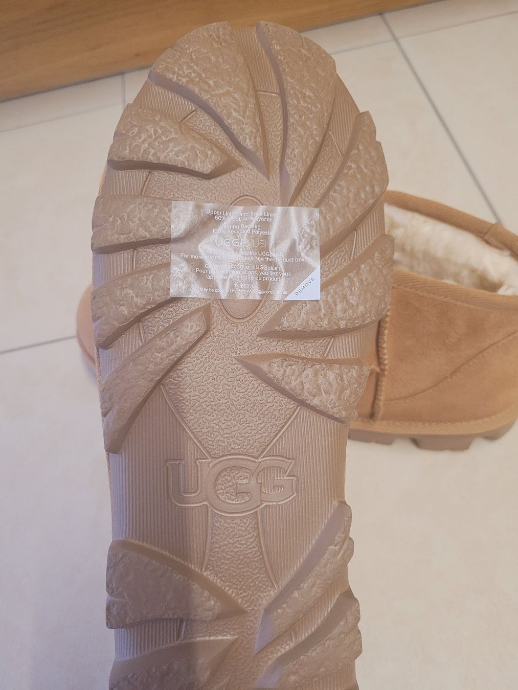 Ugg Damenschuhe: UGG CLASSIC ULTRA MINI – Neu und originalverpackt aus Niederbipp von Tati_La 4