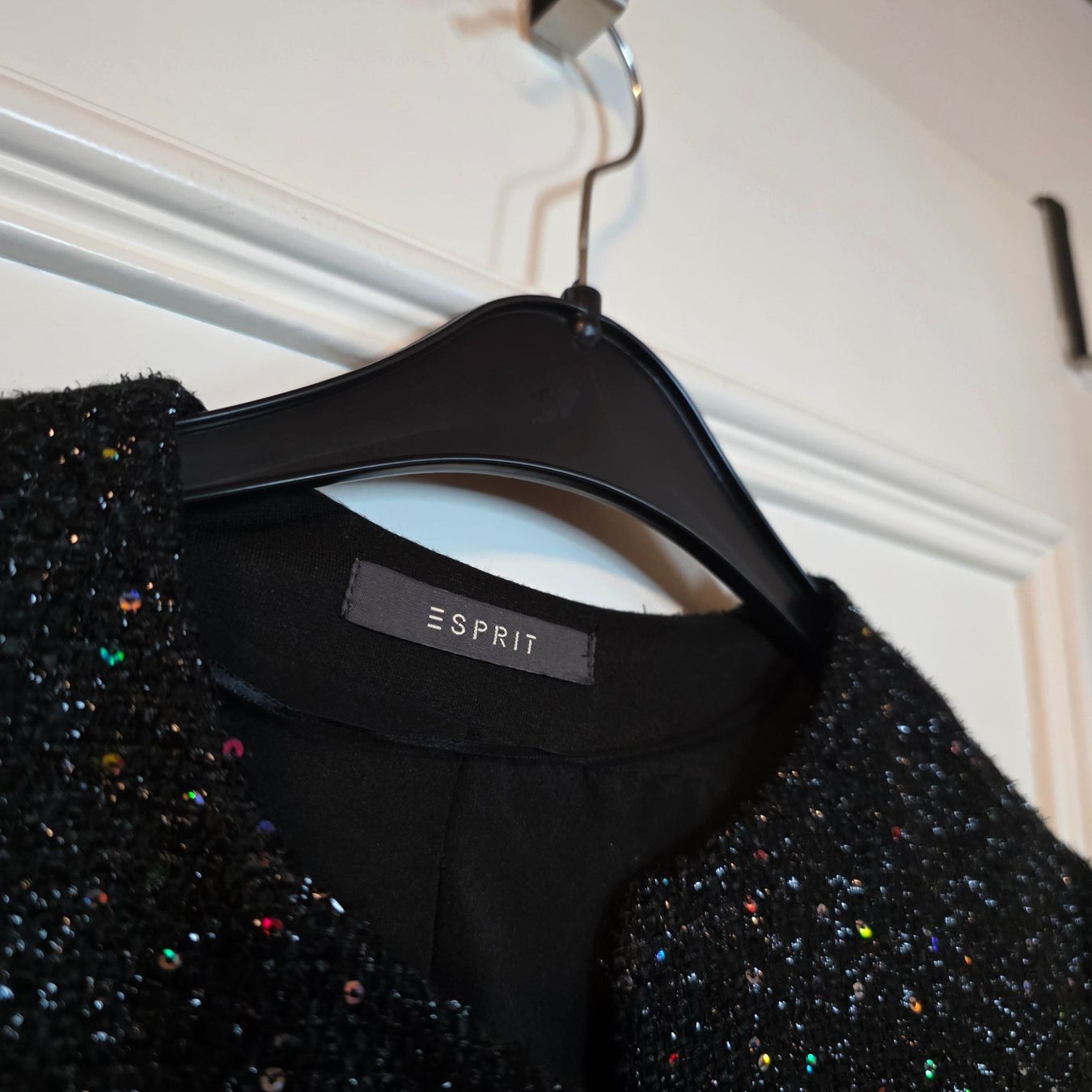 Esprit Jacken: ESPRIT Glitzer Jacke mit Kunstfell Gr.36 – Gebraucht aus Wald ZH von CapLux 1