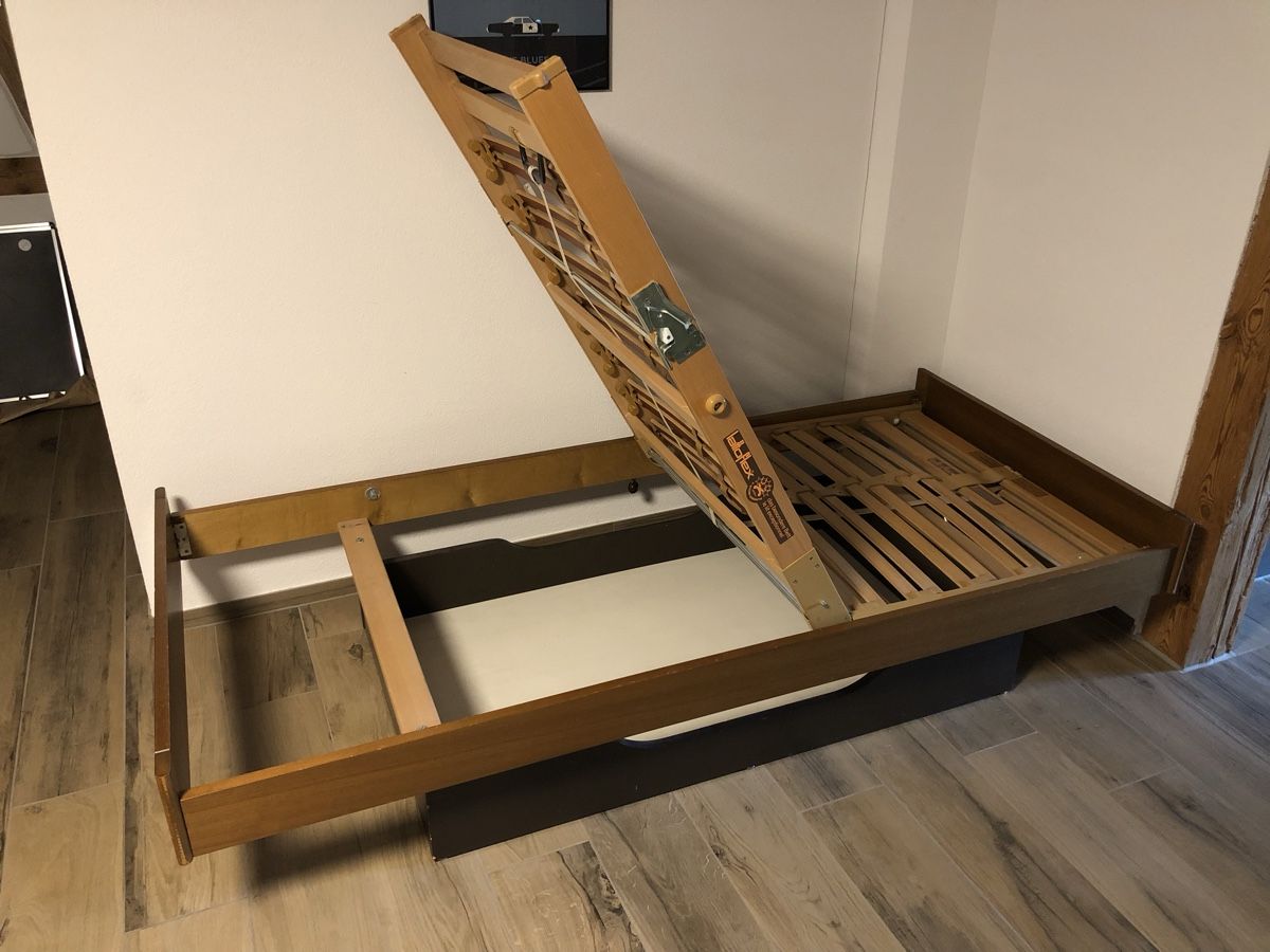 Betten: Bett mit Lattenrost knickbar 200x90cm – Gebraucht aus Thundorf von muzuc001 4