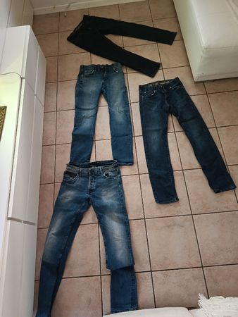 VIER MARKEN JEANS