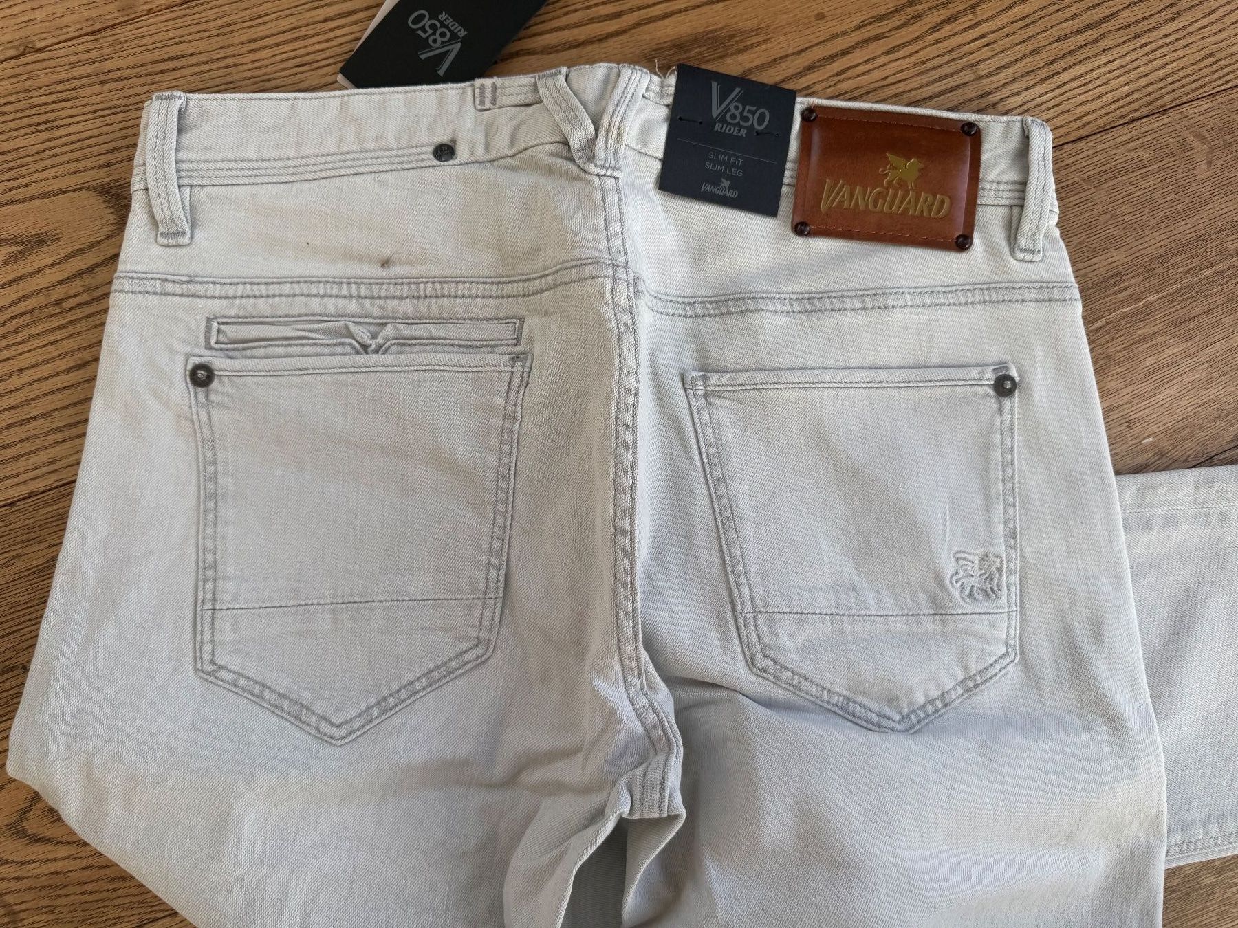 Jeans: Jeans, Vanuard **NEU**  31/34 – Usato da Stettfurt venduto da outlet72 3