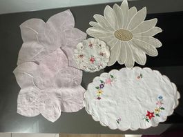 5 bestickte Deckchen, Sets mit Blumenmuster, Vintage Deko