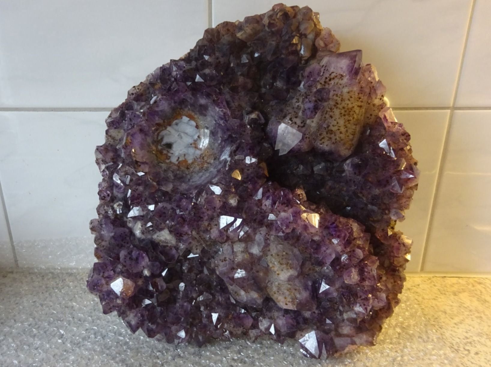Pietre preziose: Grosse Amethyst Stufe mit Kugelmulde – Usato da Esslingen venduto da eintagammeer 2