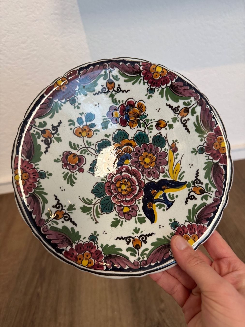 Piatti: Delft Polychrome 1977 Teller Handpainted Holland D: 20cm – Usato da Fislisbach venduto da chili2006 1