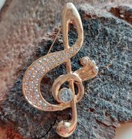 Schöne Brosche Musik Notenschlüssel mit Strass