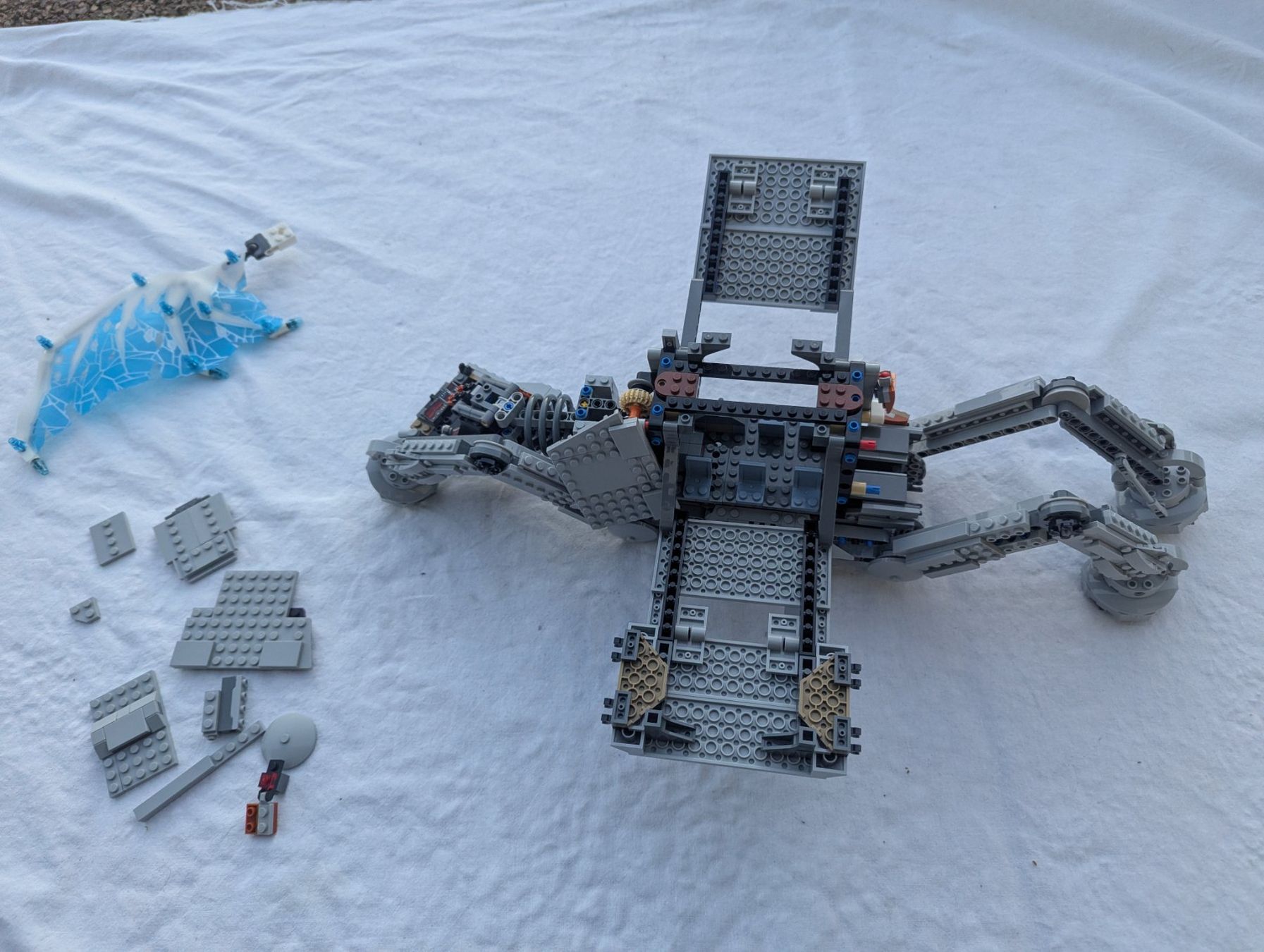 Lego Giocattoli: LEGO Technic Walker Eigenbau - evtl. Star Wars Teile – Usato da Locarno venduto da LukeWanderlust 6