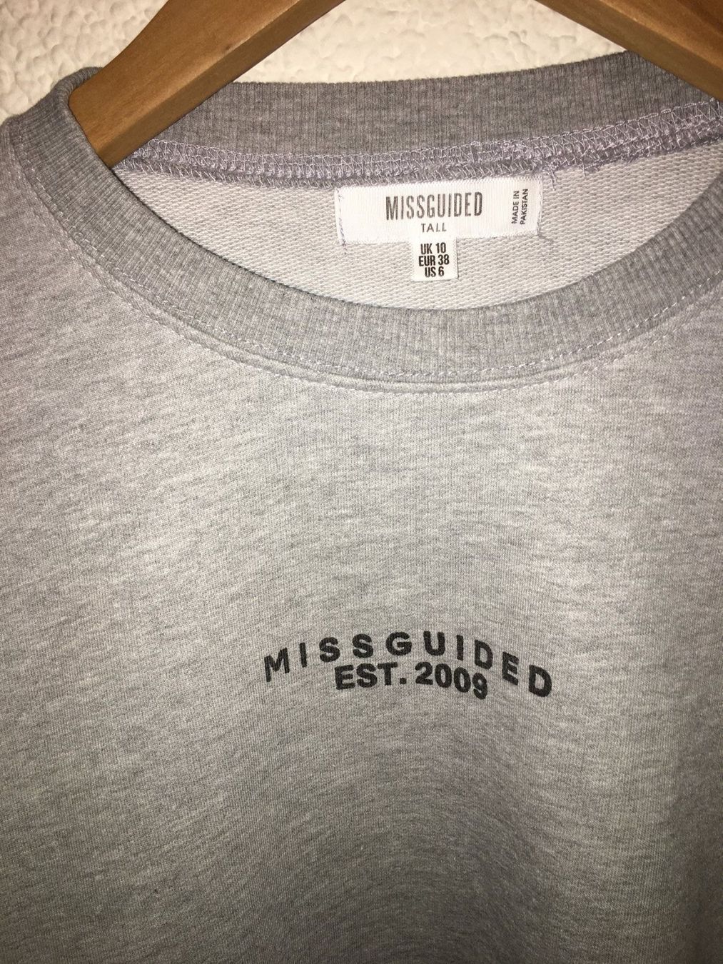 Maglioni & Felpe: MISS GUIDED Pulli, grau, Gr. 38 – Usato da Arni AG venduto da Mimo007 1