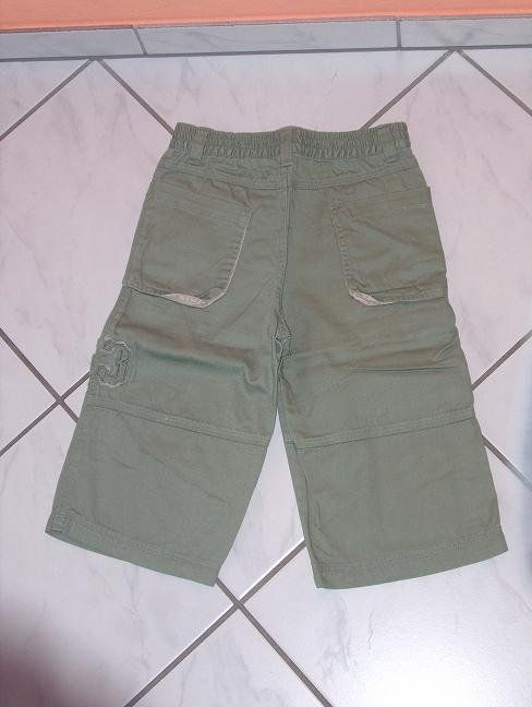 Hosen: Neu: 3-4 Shorts - helloliv - Gr. 122 – Neu (gemäss Beschreibung) aus Uznach von Laeuffer 1